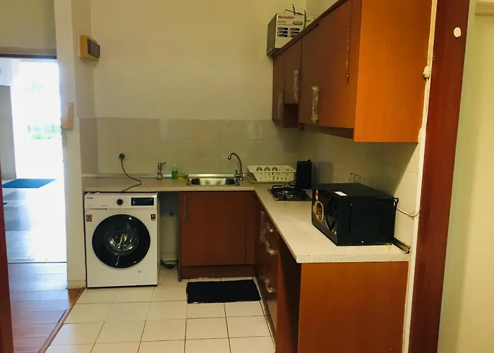 Maytower Service Suite - Masjid India